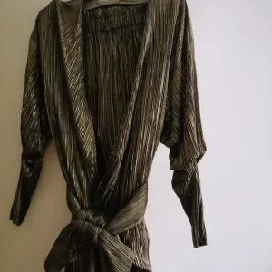 Sjajni komplet Zara M