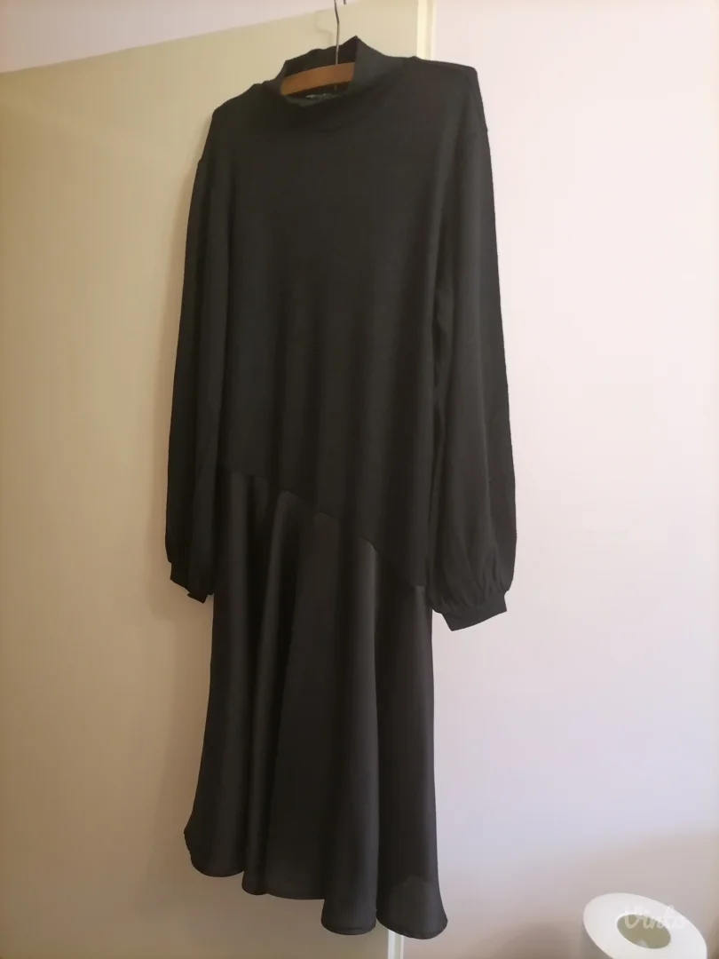 Crna haljina Zara L