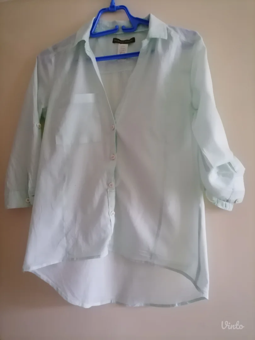 Tanka svetlo zelena košuljica Bershka M