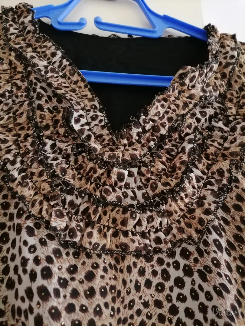 Nova tigrasta Bluzica