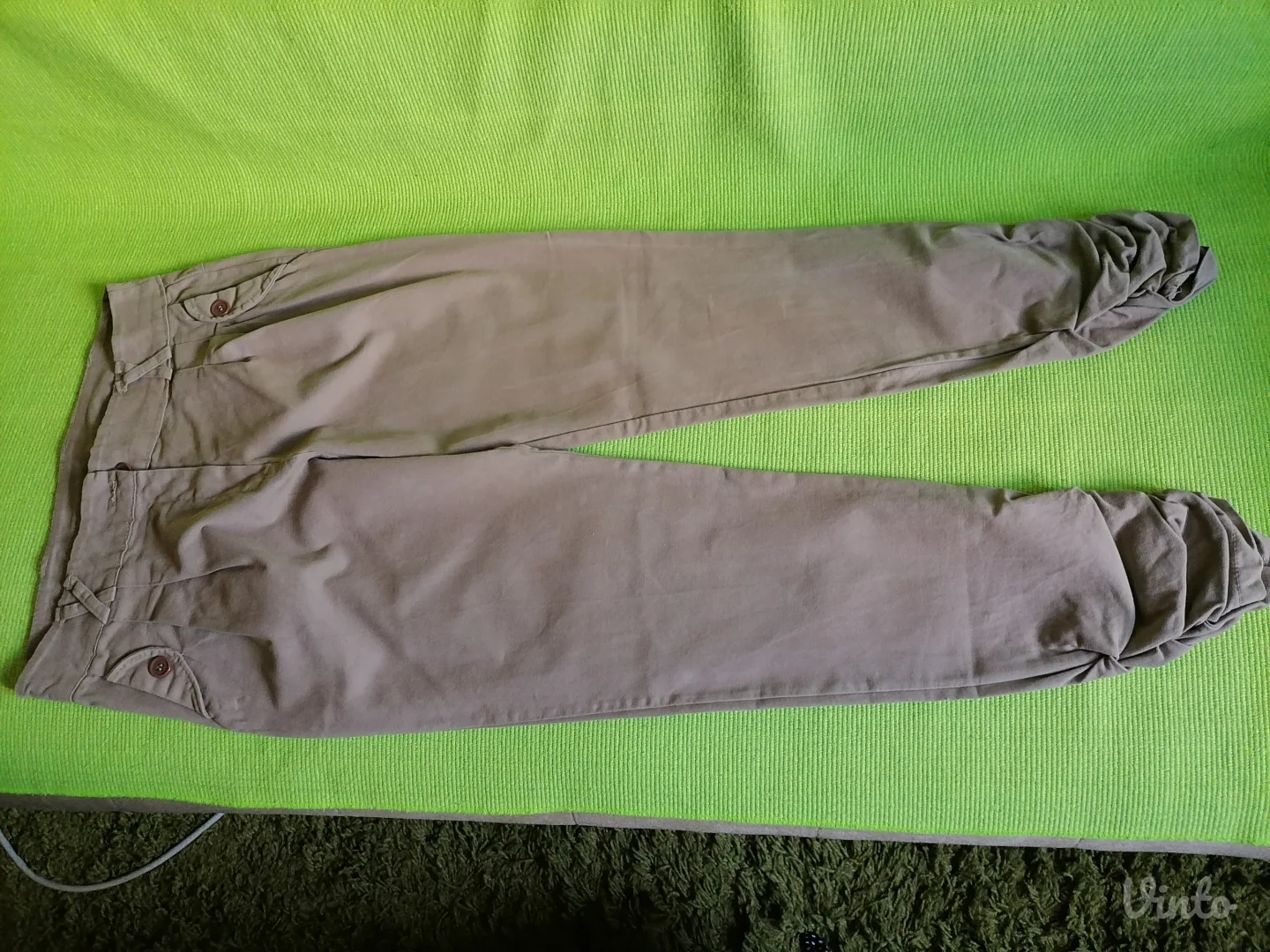 Pamučne pantalone L