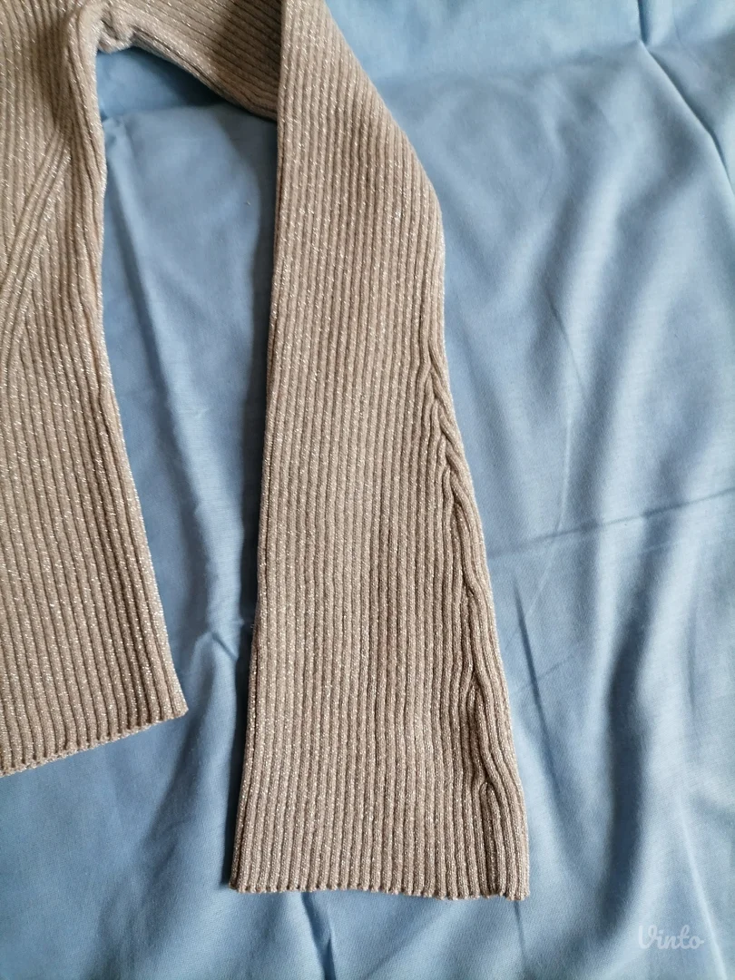 Nova srebrnasta trikotažna bluza H&M M