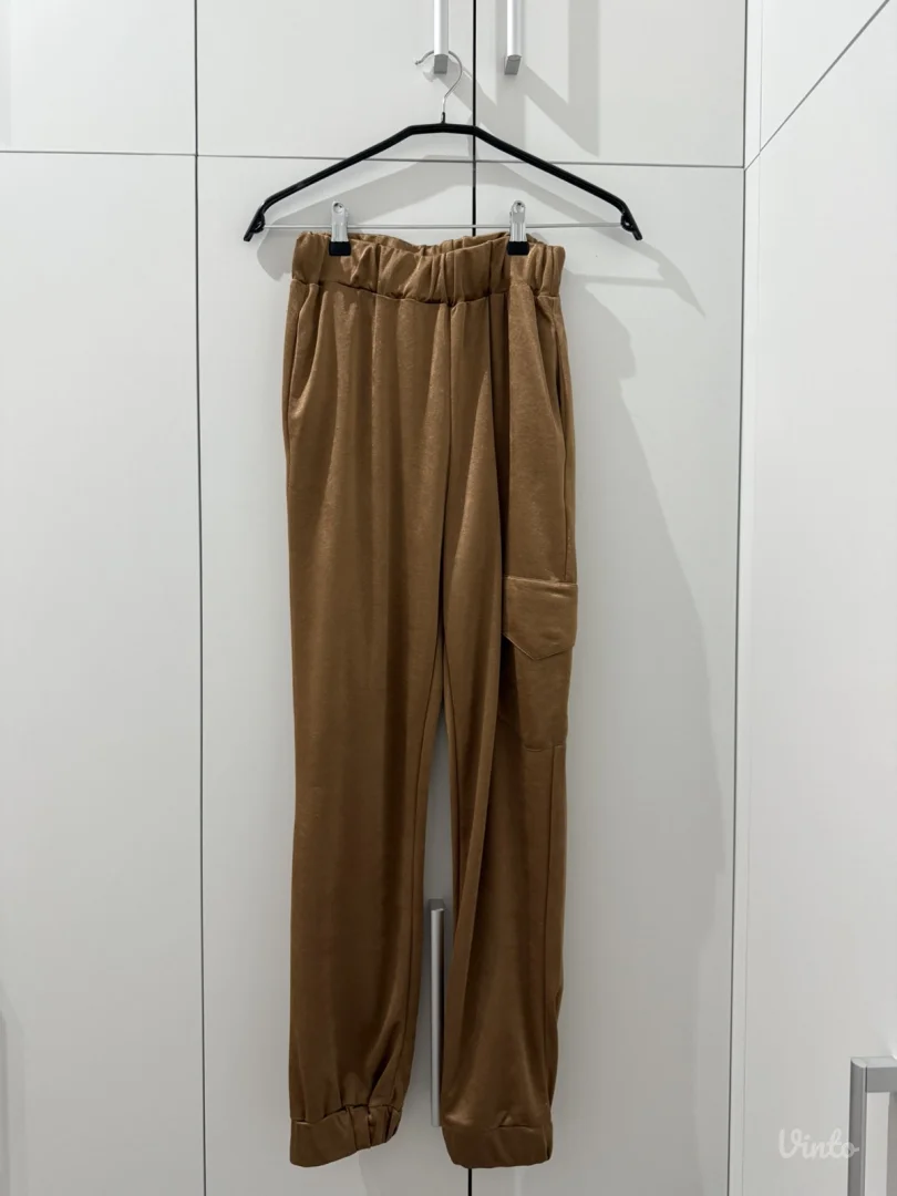 Zara pantalone