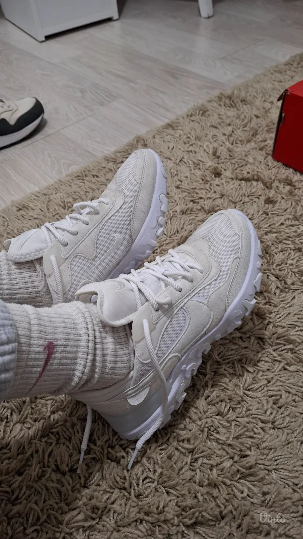 Nike React Revision zenske patike