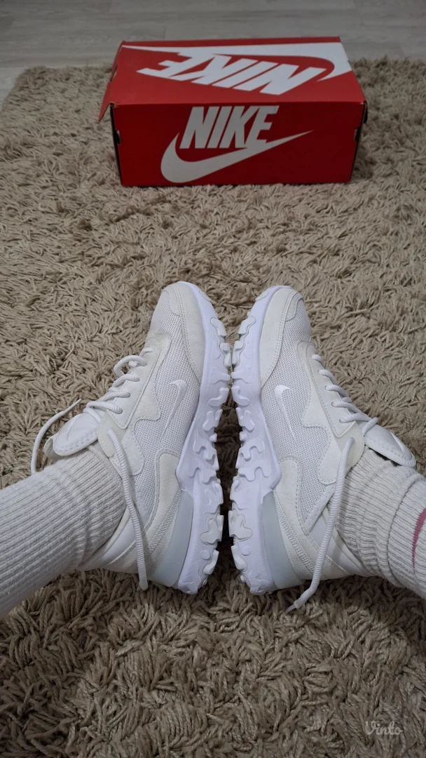 Nike React Revision zenske patike