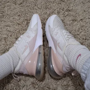 Nike Air Max 270 zenske patike