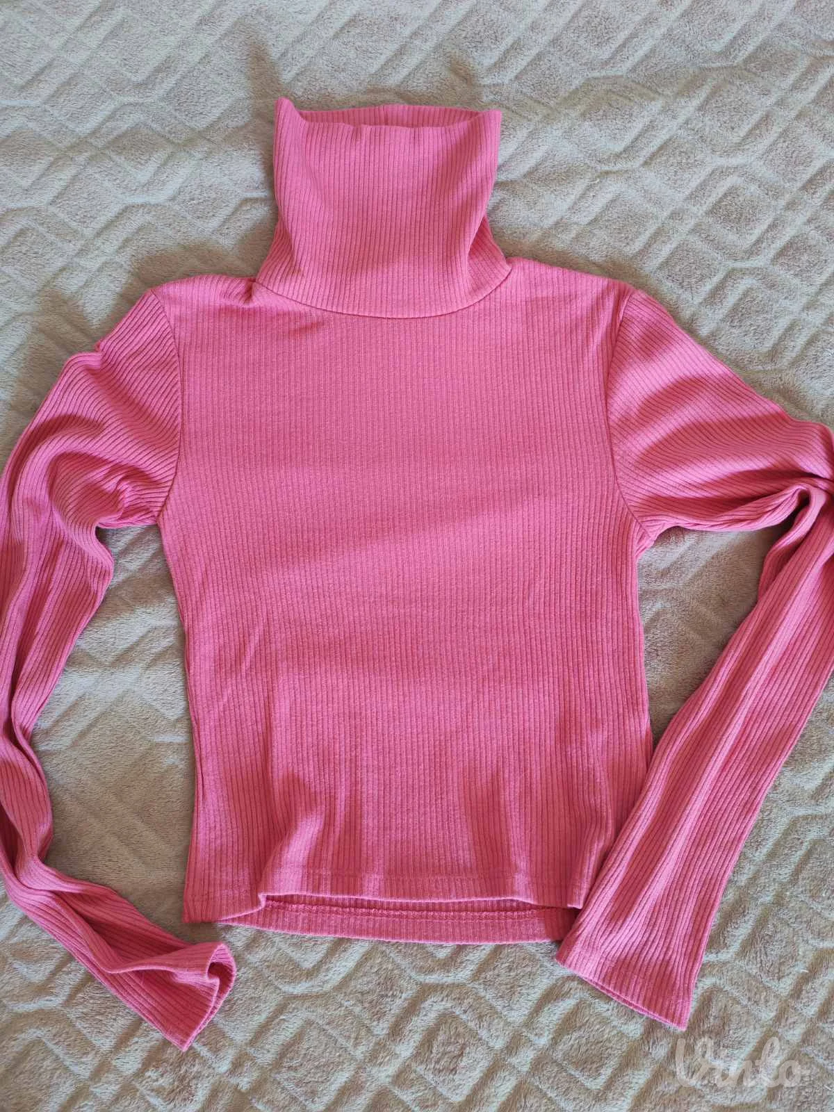 Drečavo roze rolka