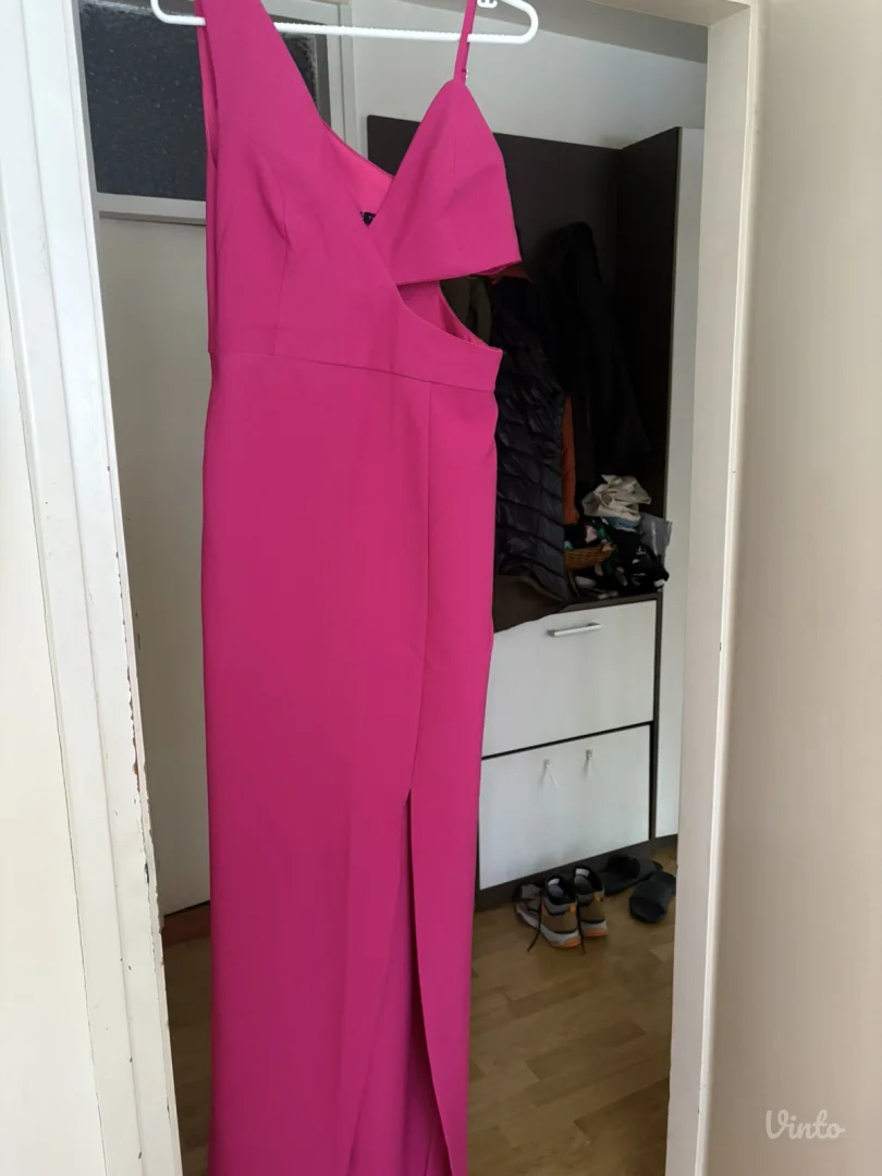 Duga ciklama haljina