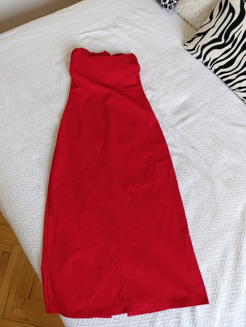 Crvena haljina od viskoze