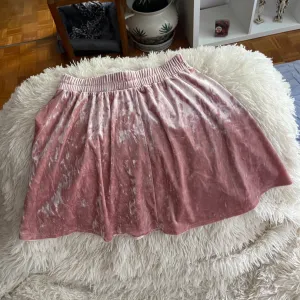 H&M plišana mini suknja