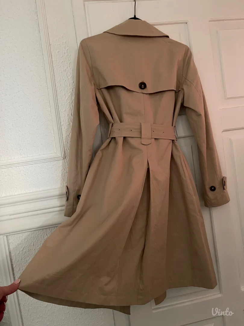 RESERVED-Novi Trenc Mantil vel. XS/S