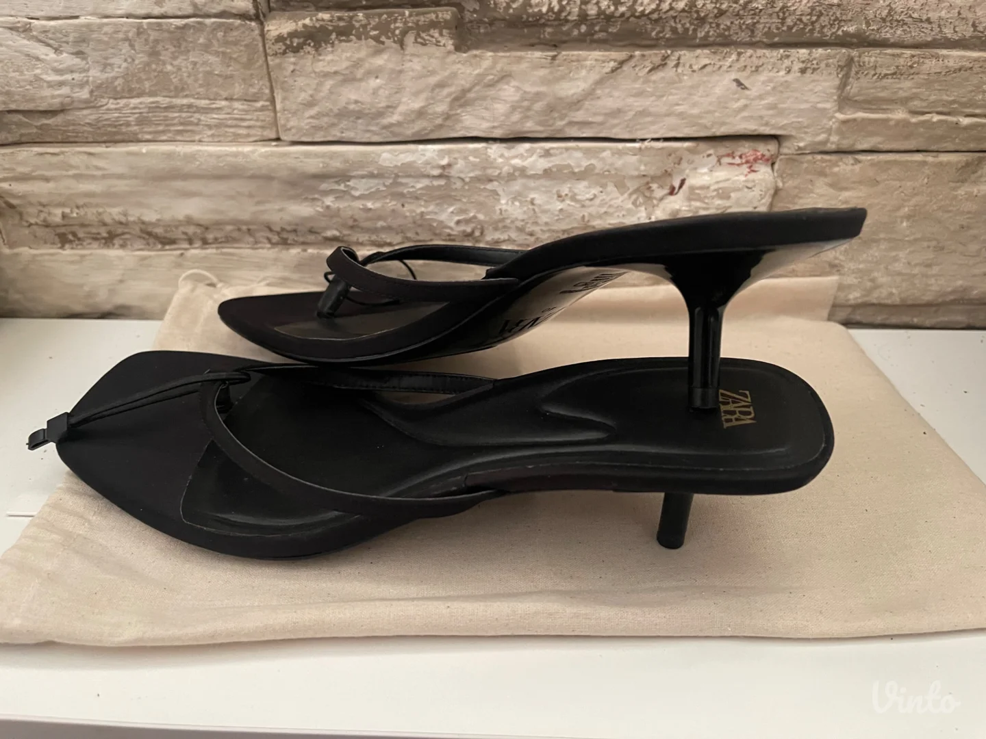 Zara Fantasticne Nove papuce broj 40