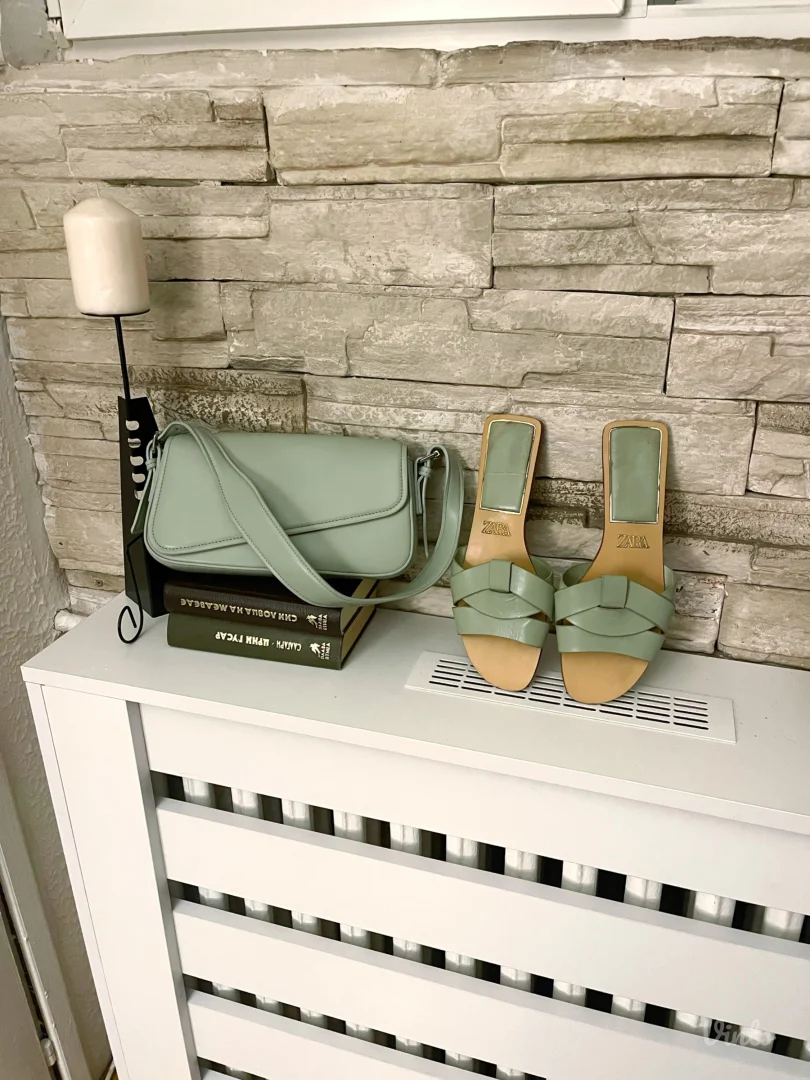 Zara kozne papuce i torba Br.40