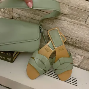 Zara kozne papuce i torba Br.40