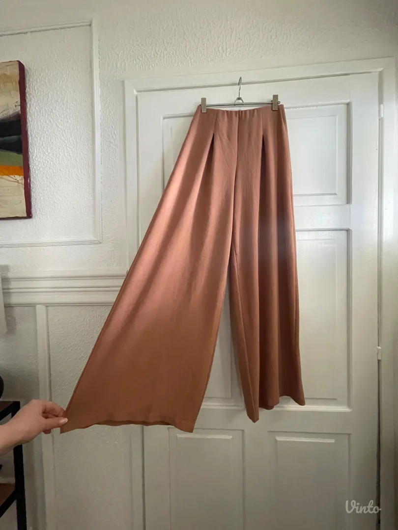 ZARA-Fantasticne siroke pantalone XS/S/M