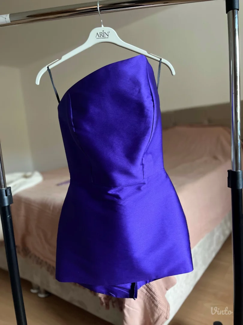 Alenna haljina - kao nova