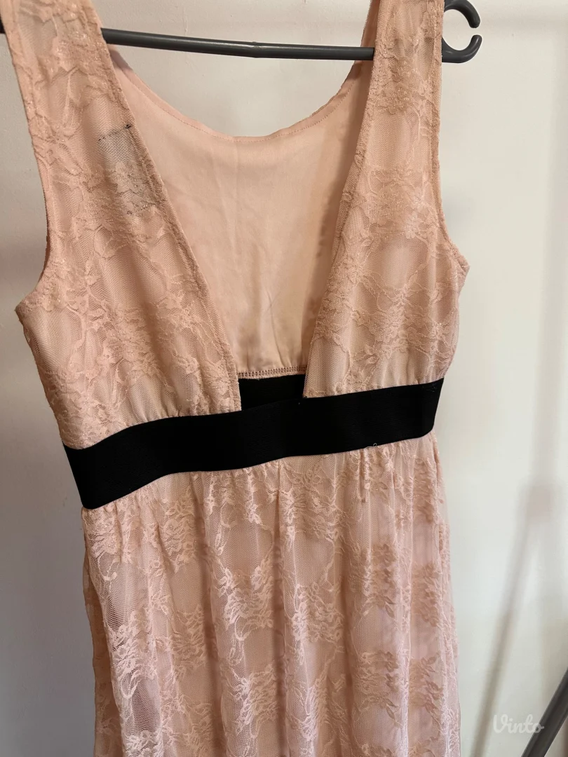Cipkana roze haljina