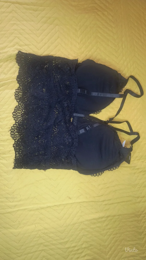 Ženski čipkani top