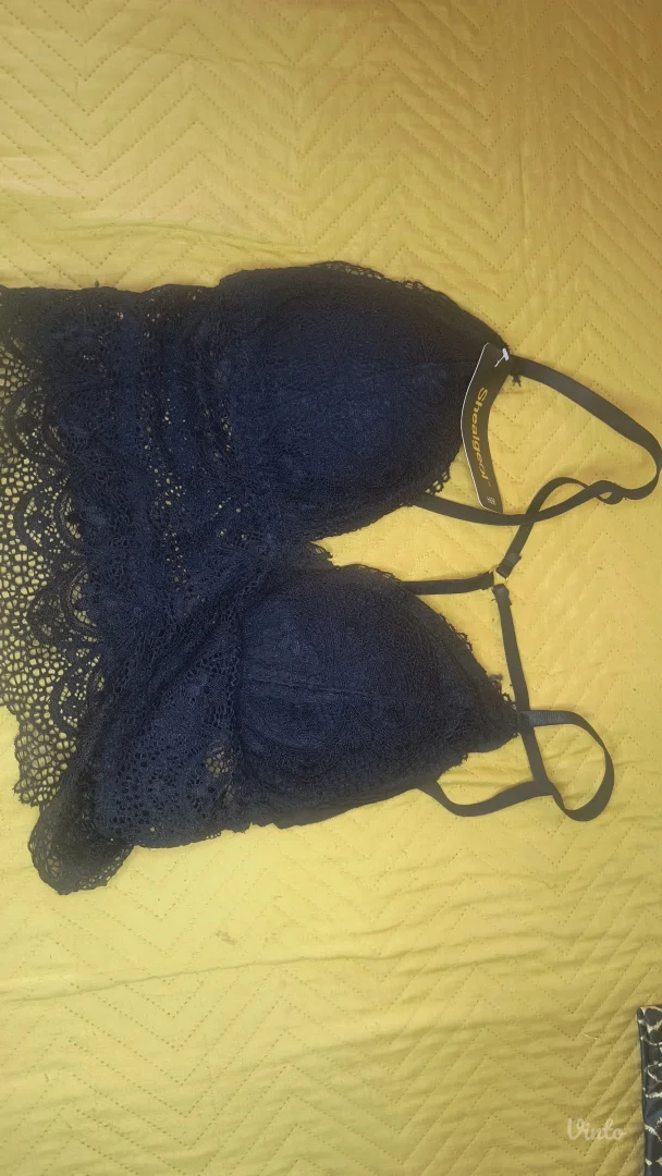 Ženski čipkani top