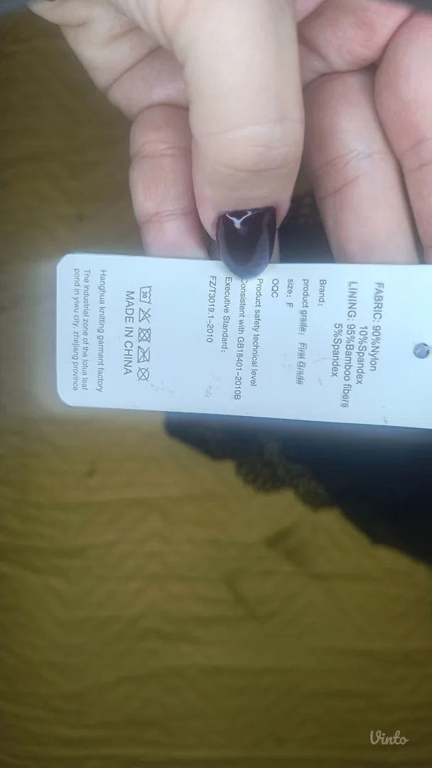 Ženski čipkani top