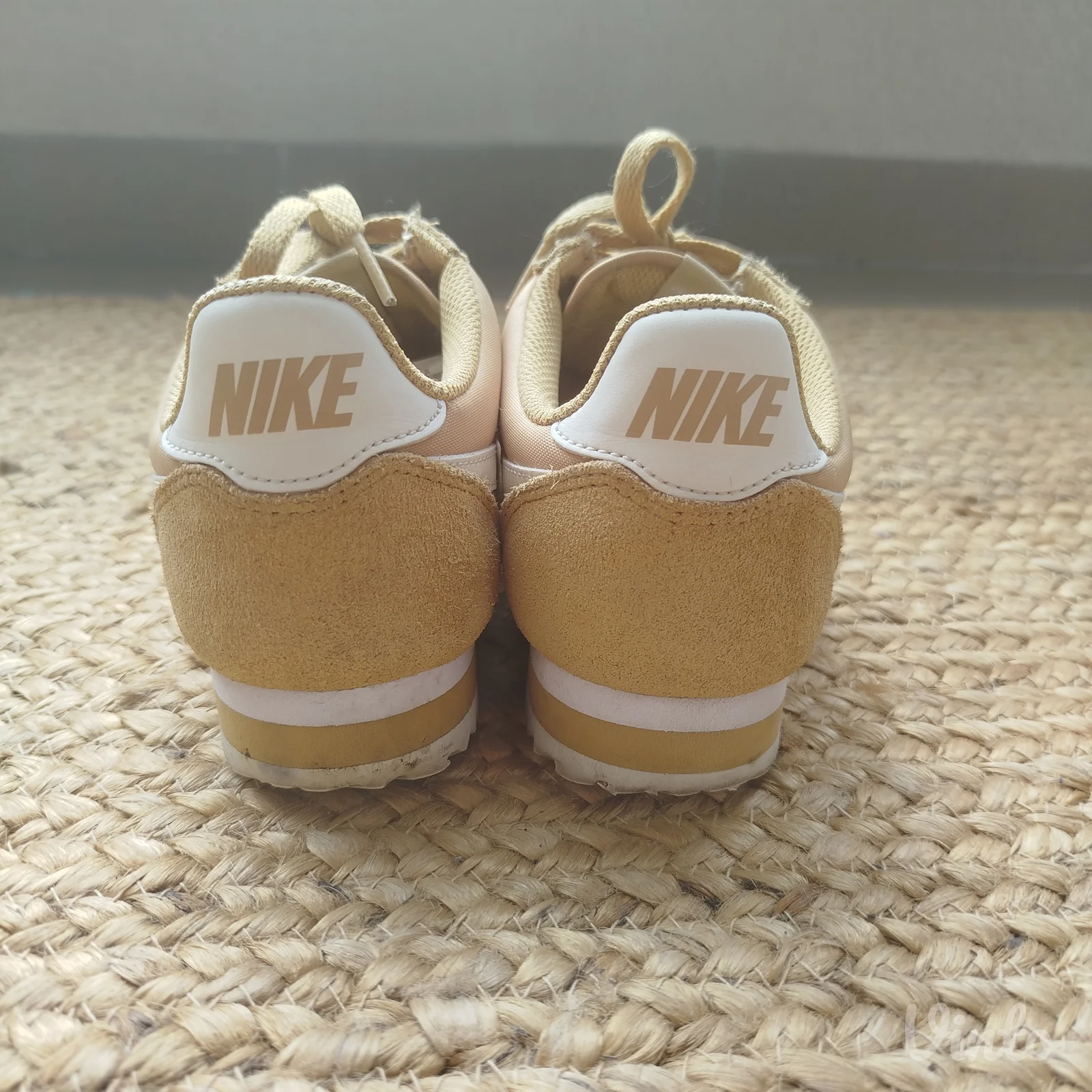 NIKE CORTEZ