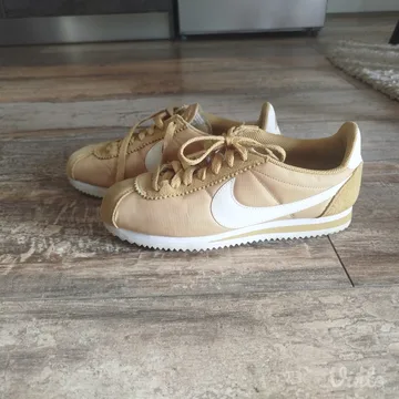 NIKE CORTEZ