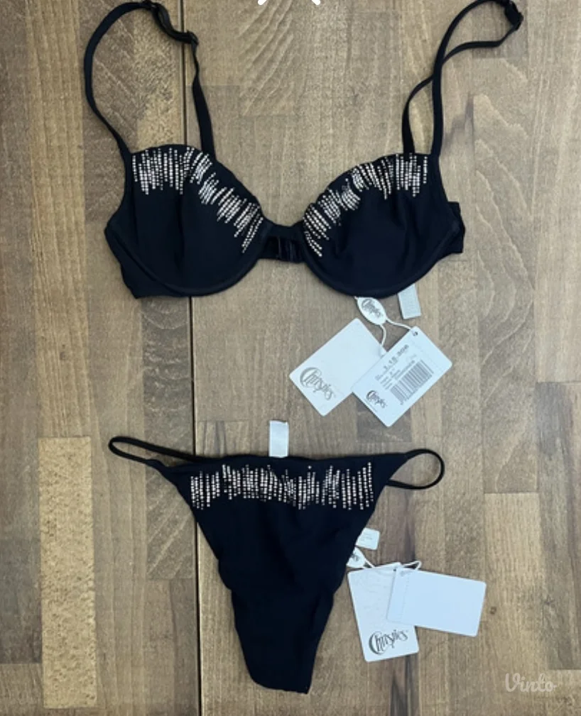 Swarovski kupaci sa etiketom