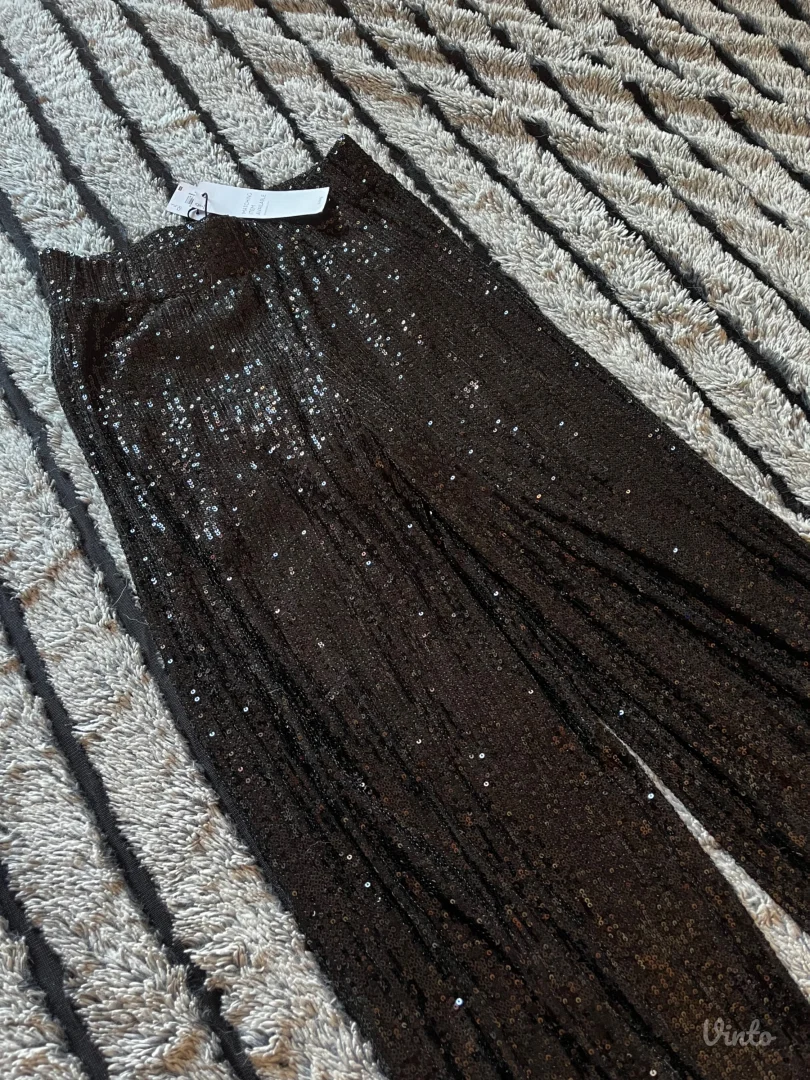 Pantalone sa šljokicama XS nove!