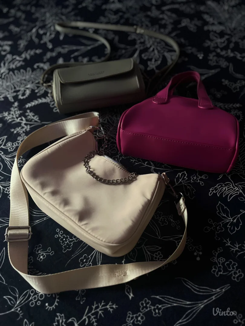 Set od 3 moderne torbice.