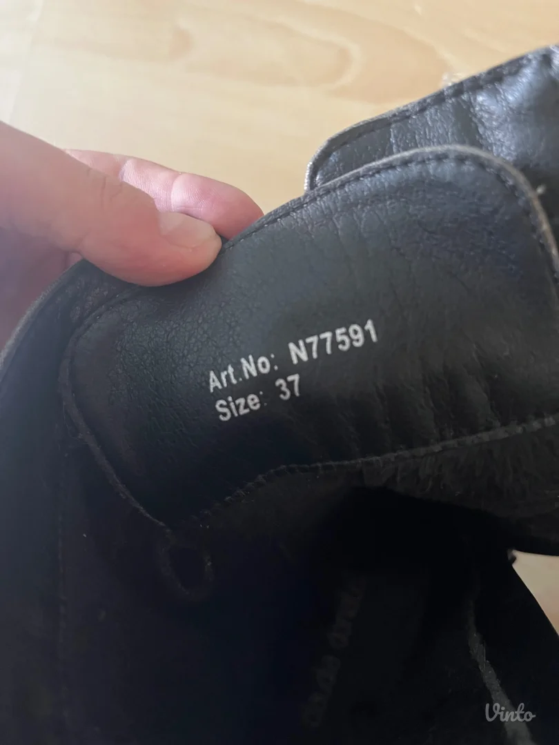 Čizme/martinke sa kaiševima