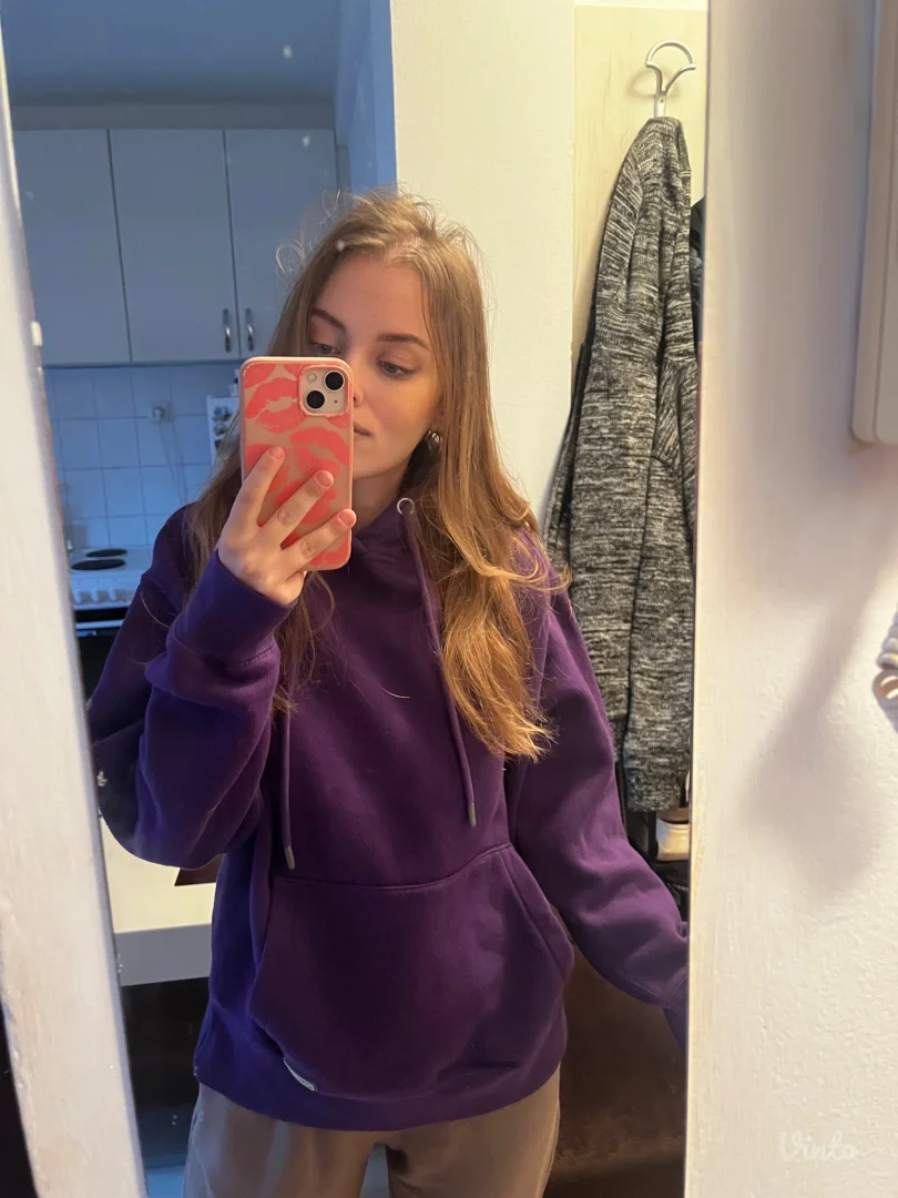 Pull&Bear topao, ljubičasti duks sa kapuljačom