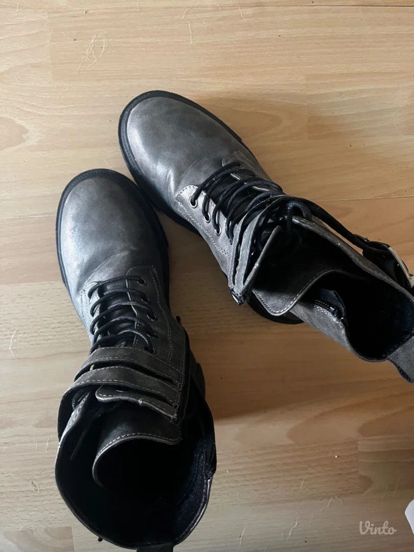 Čizme/martinke sa kaiševima