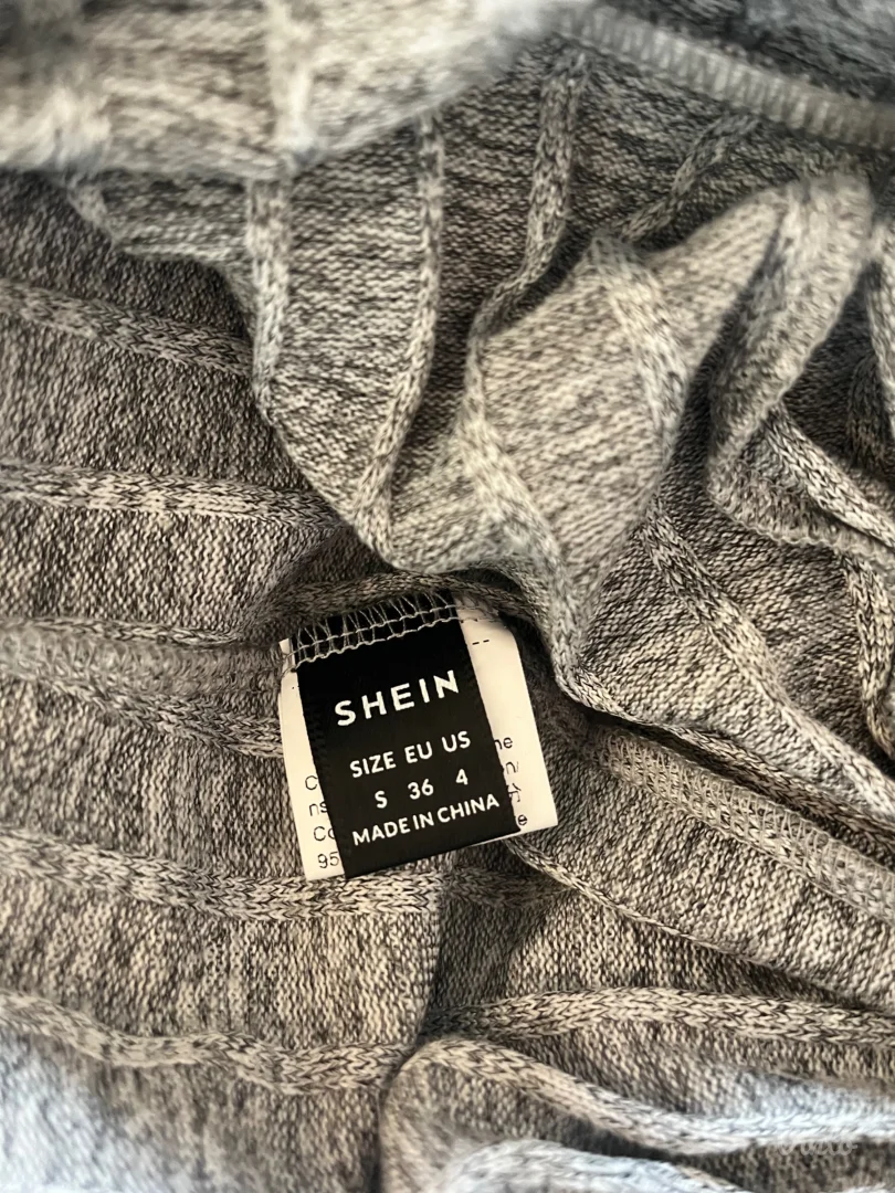 SHEIN sivi rebrasti kombinezon