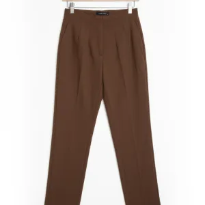 Zara model pantalona