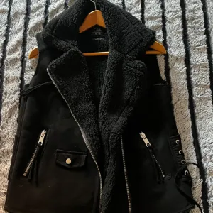 Clockhouse prsluk/bunda