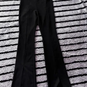 High Waist zvonarice sa prorezom