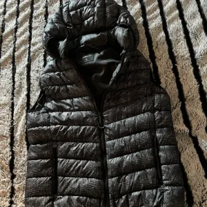 New Yorker ženski prsluk