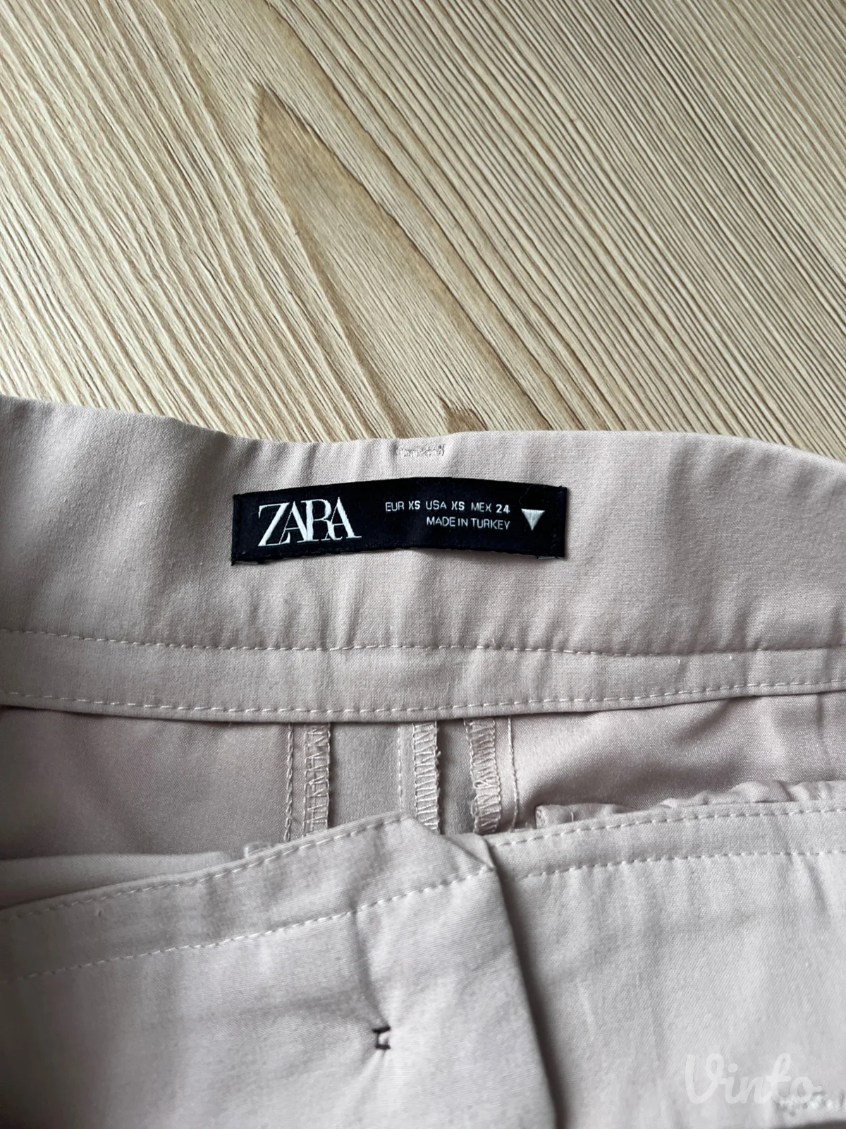 Zara-pantalone sirokih nogavica