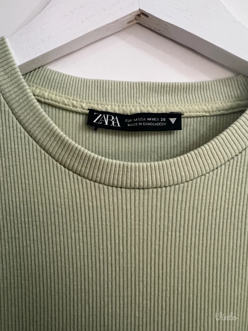 Zara-bodi sa rukavima sa karnerima