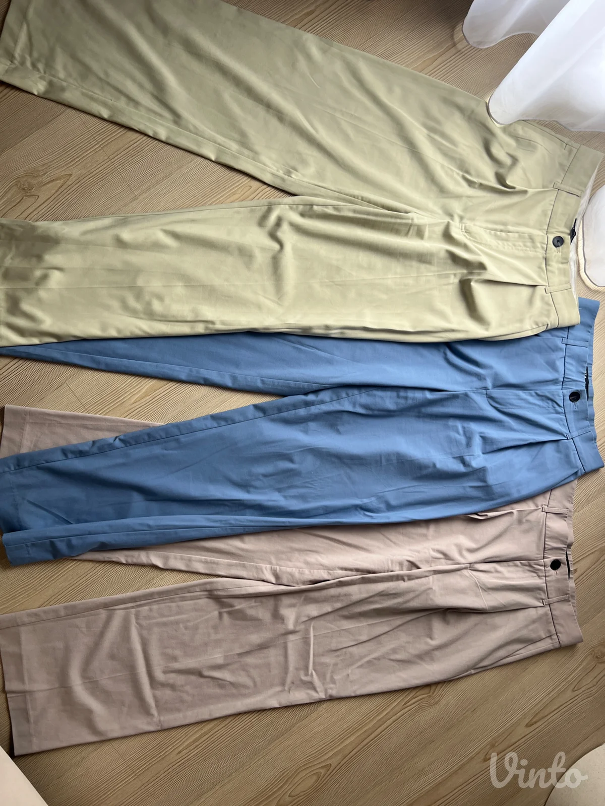 Zara-pantalone sirokih nogavica