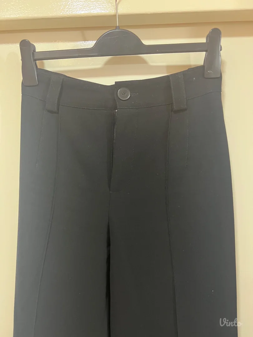 Zara-pantalone ravnih nogavica