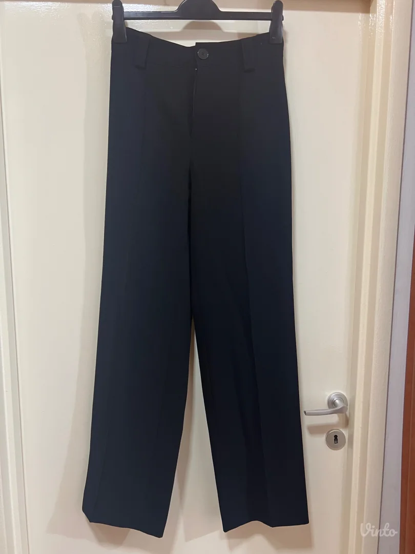 Zara-pantalone ravnih nogavica