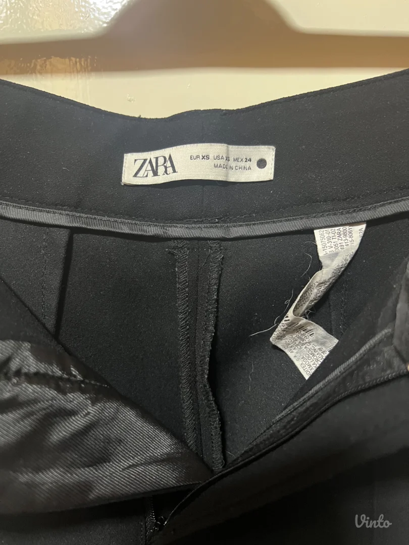 Zara-pantalone ravnih nogavica