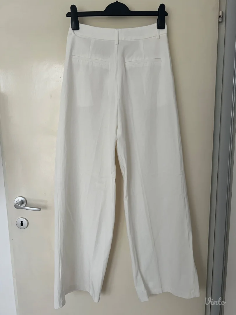 Zara bele lanene pantalone