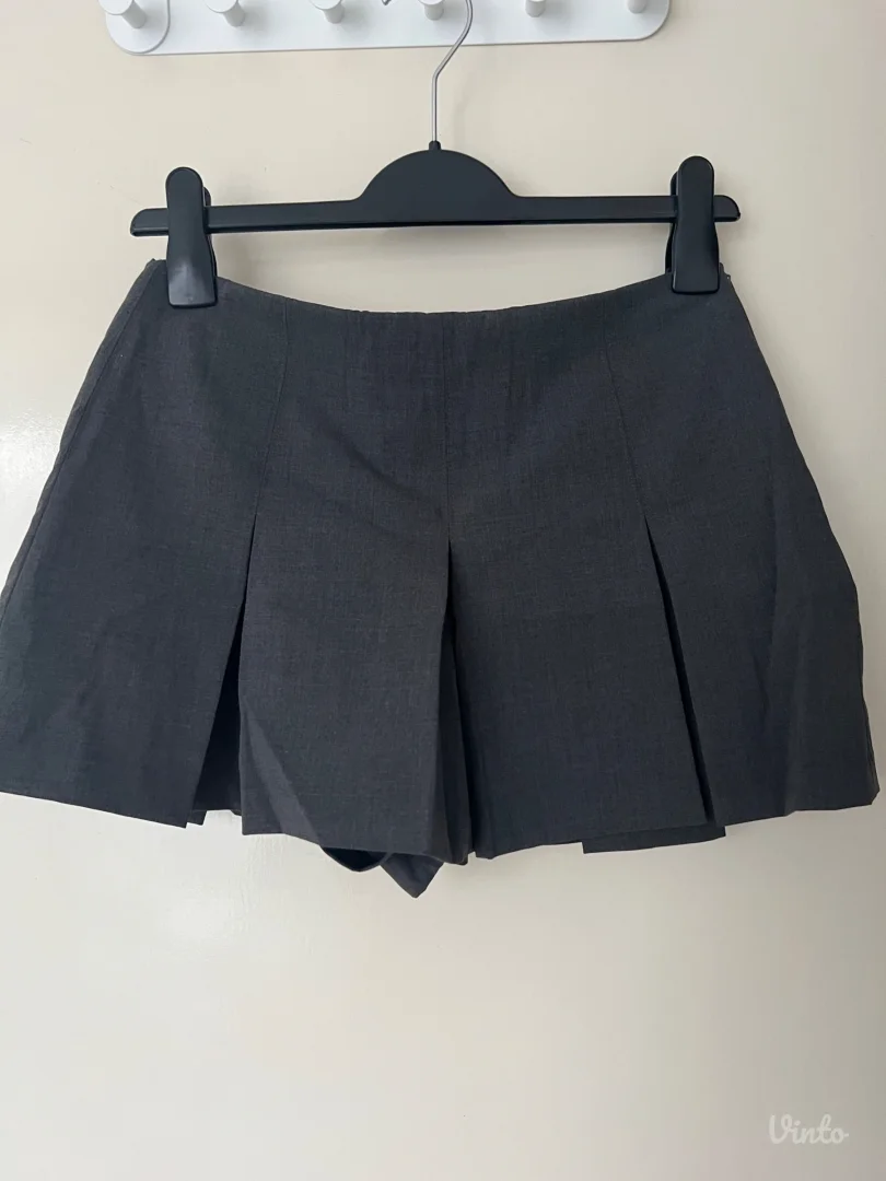 Zara- sivi skort