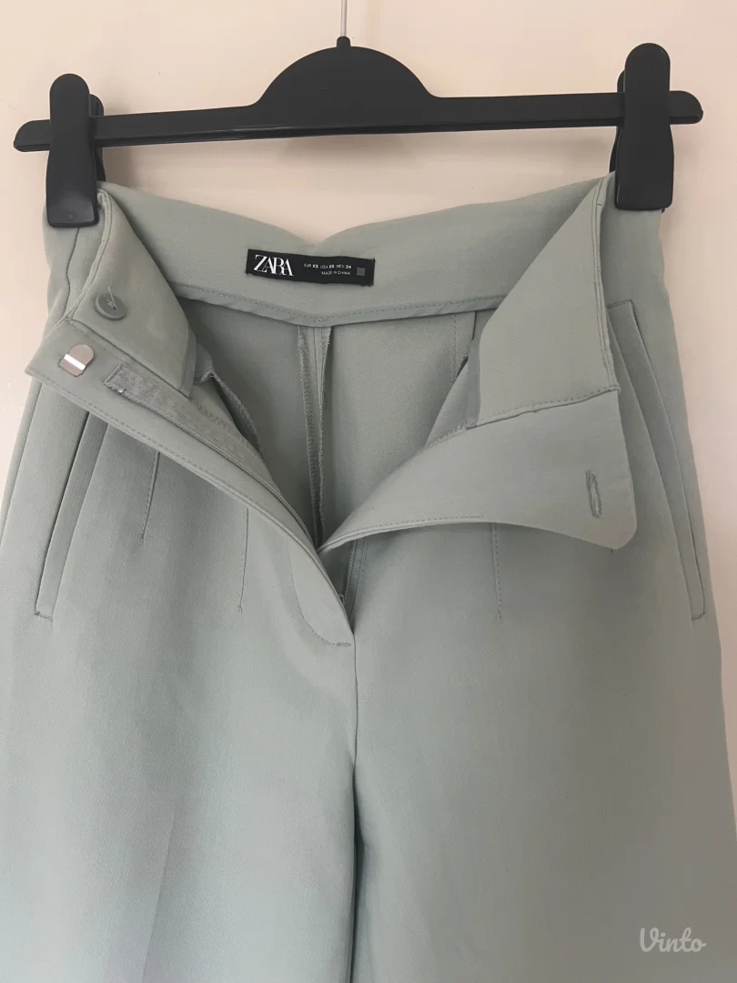 Zara-pantalone visokog struka