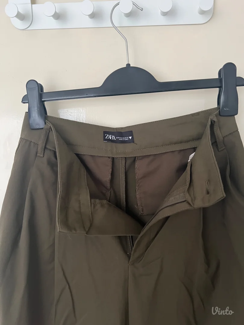 Zara-šire pantalone