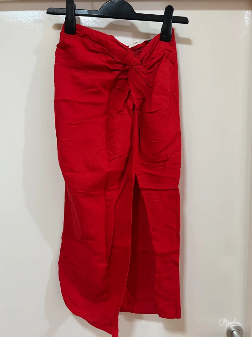 H&M lanena suknja sa slicem