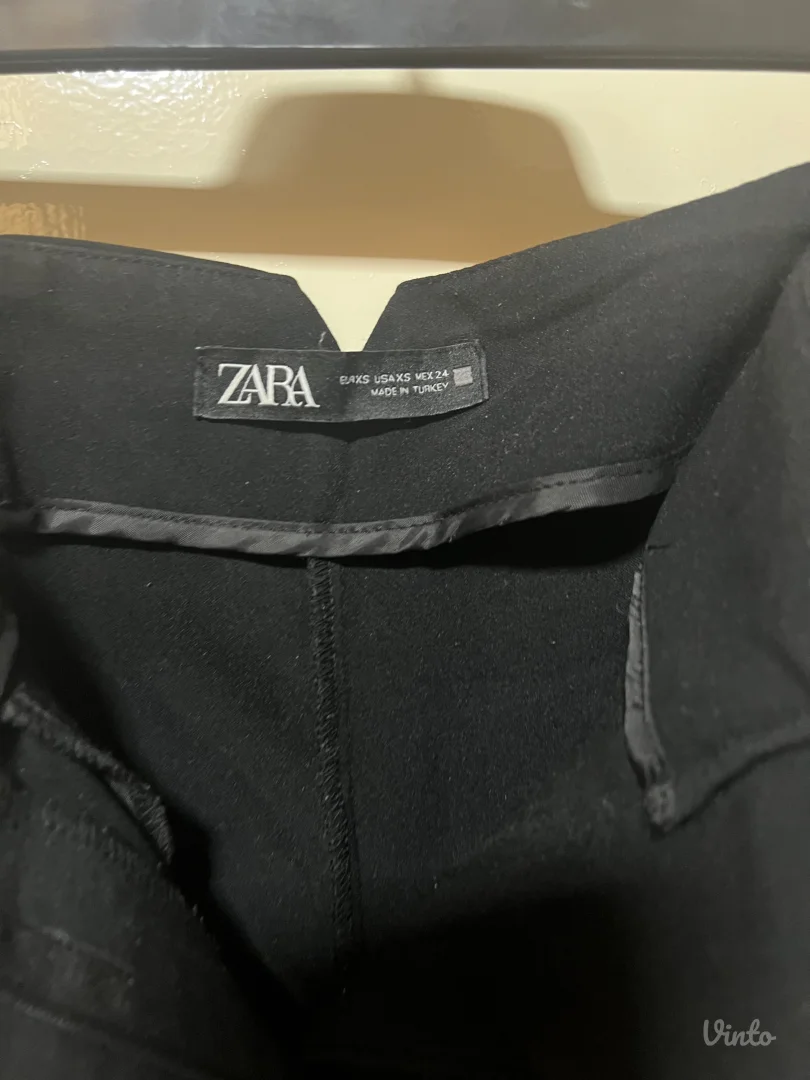 Zara-pantalone visokog struka