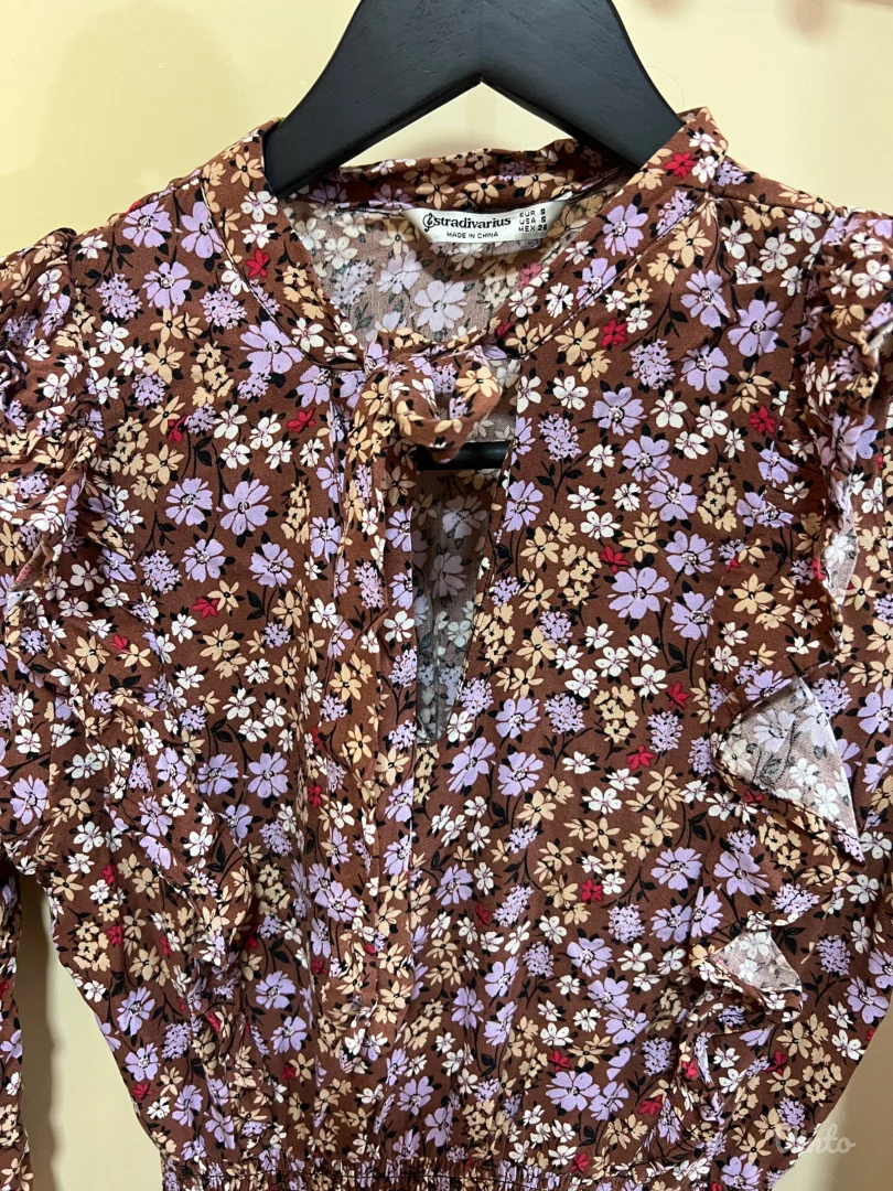 Stradivarius -haljina cvetnog dezena